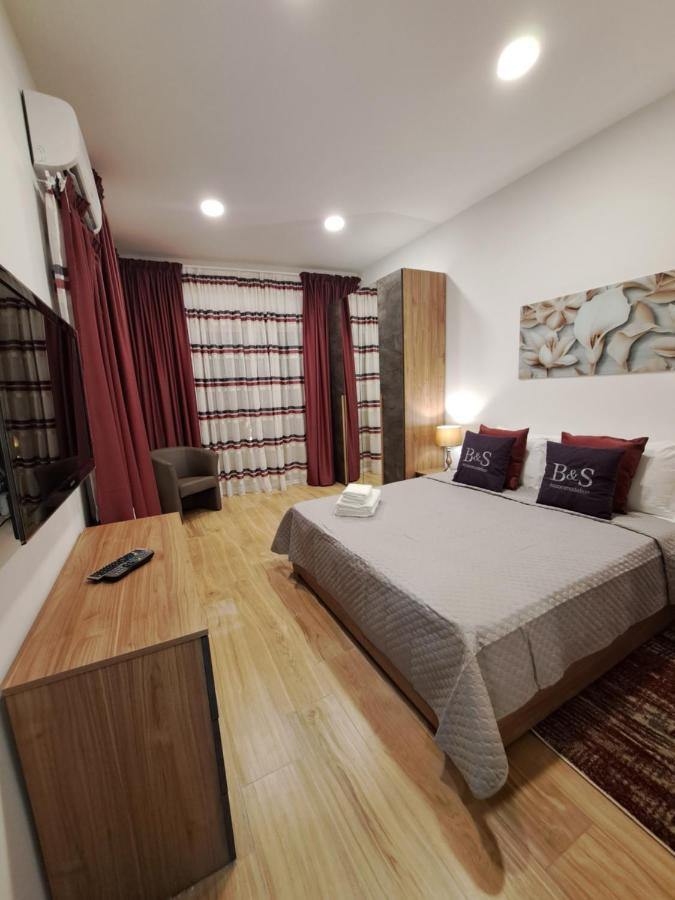 B&s Seafront Duplex Penthouse Apartment