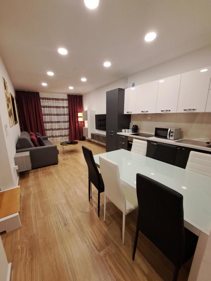 Apartment B&s Seafront Duplex Penthouse *
